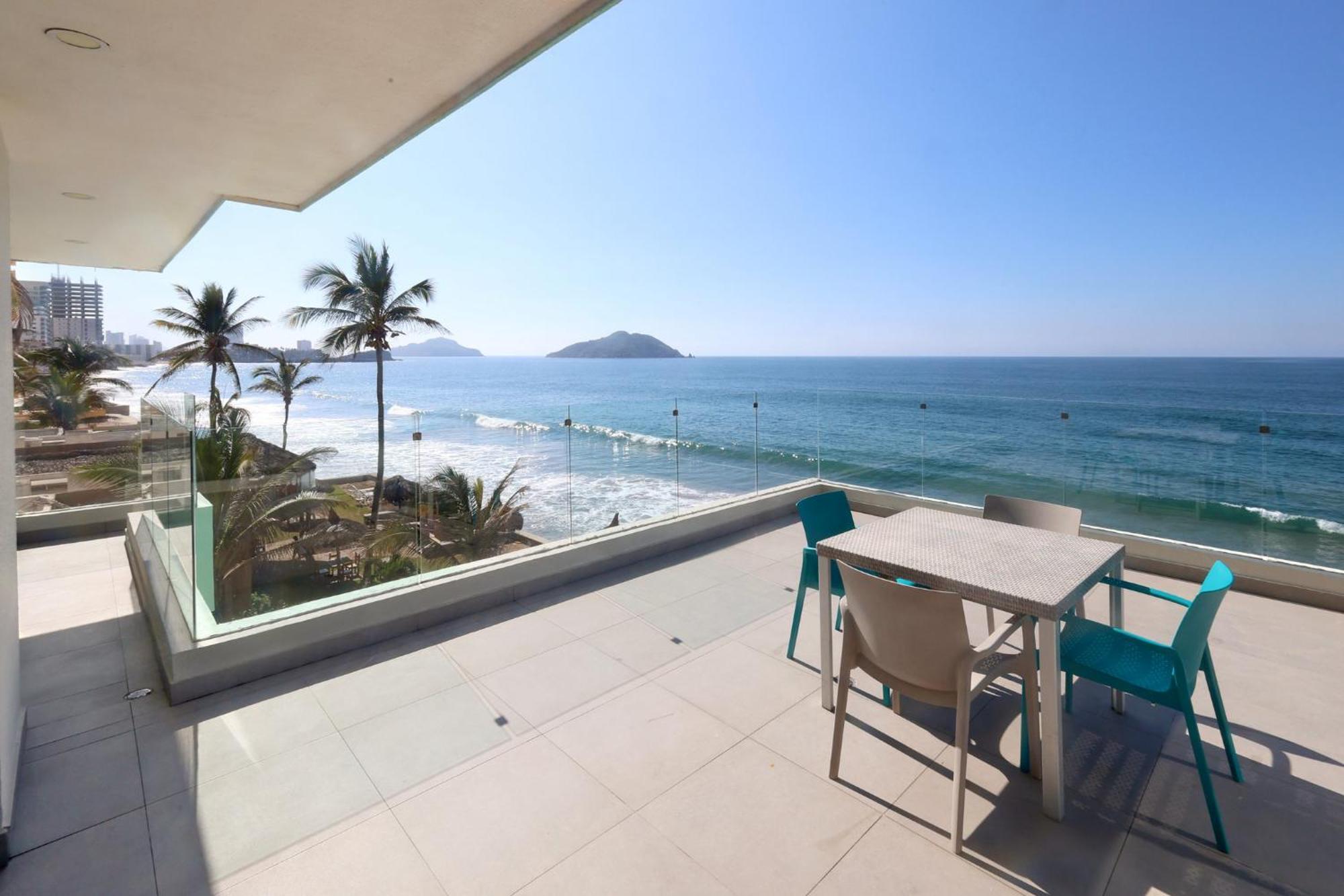 King Suite Ocean Front