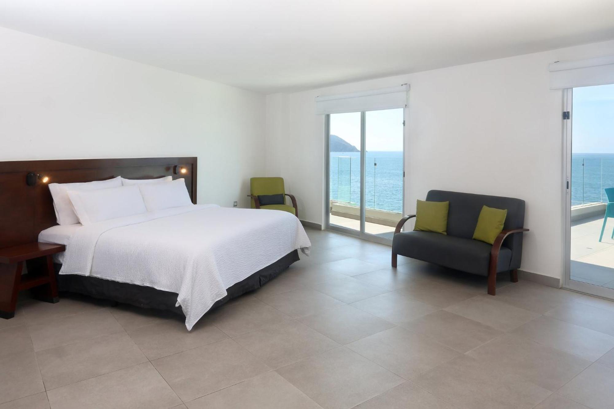 King Suite Ocean Front