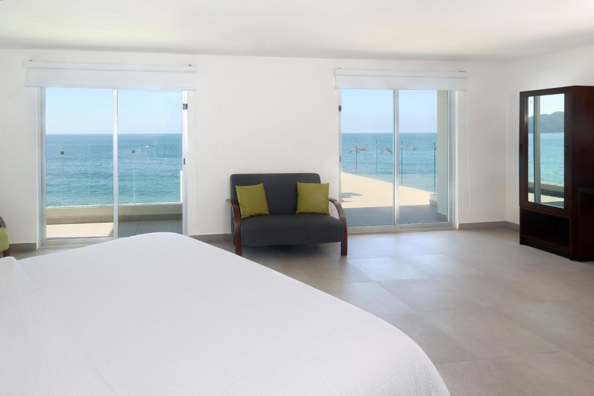 King Suite Ocean Front